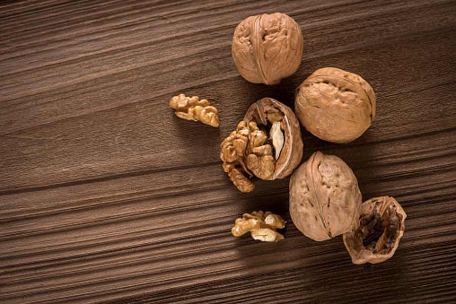 walnuts is linked to lower risk of death, Harvard study says