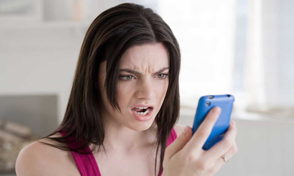 Mobile use alert during 14 digit number series call