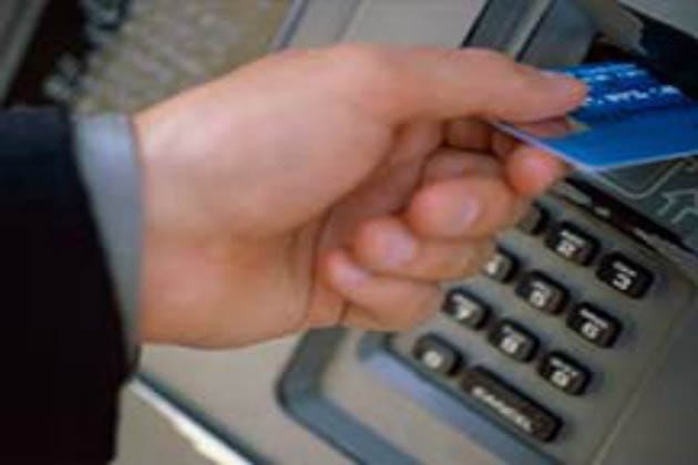 loot in ATM at nainital.