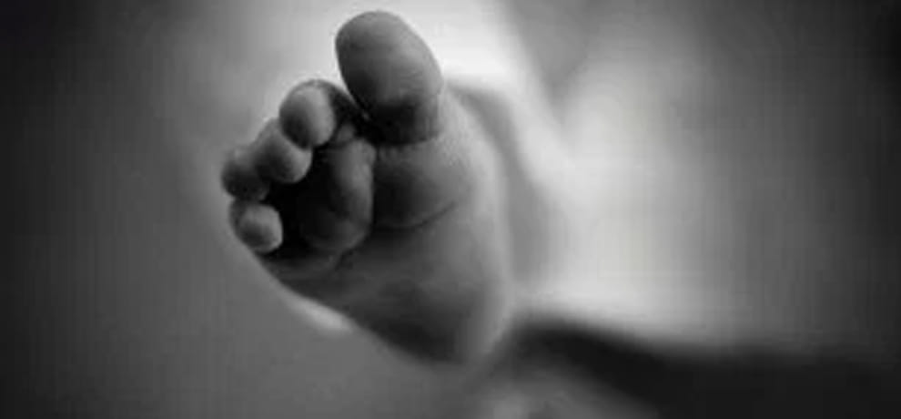 Crime In Uttarakhand, Mother threw Baby girl in forest after being third daughter, died