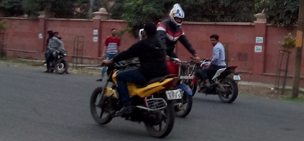 DL of bike and car.