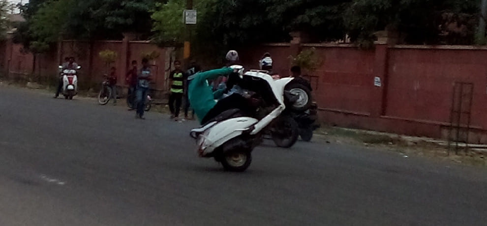 boys died in bike accident kalaamb