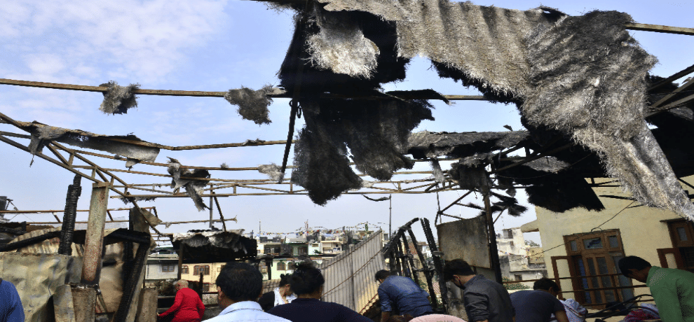 BIG cylinder blast in a house, including elderly, two scorched
