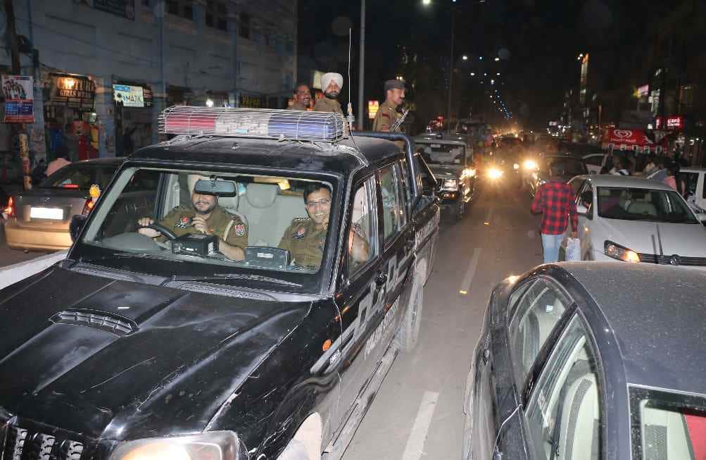 comedian kapil sharma's road show for upcoming comedy show