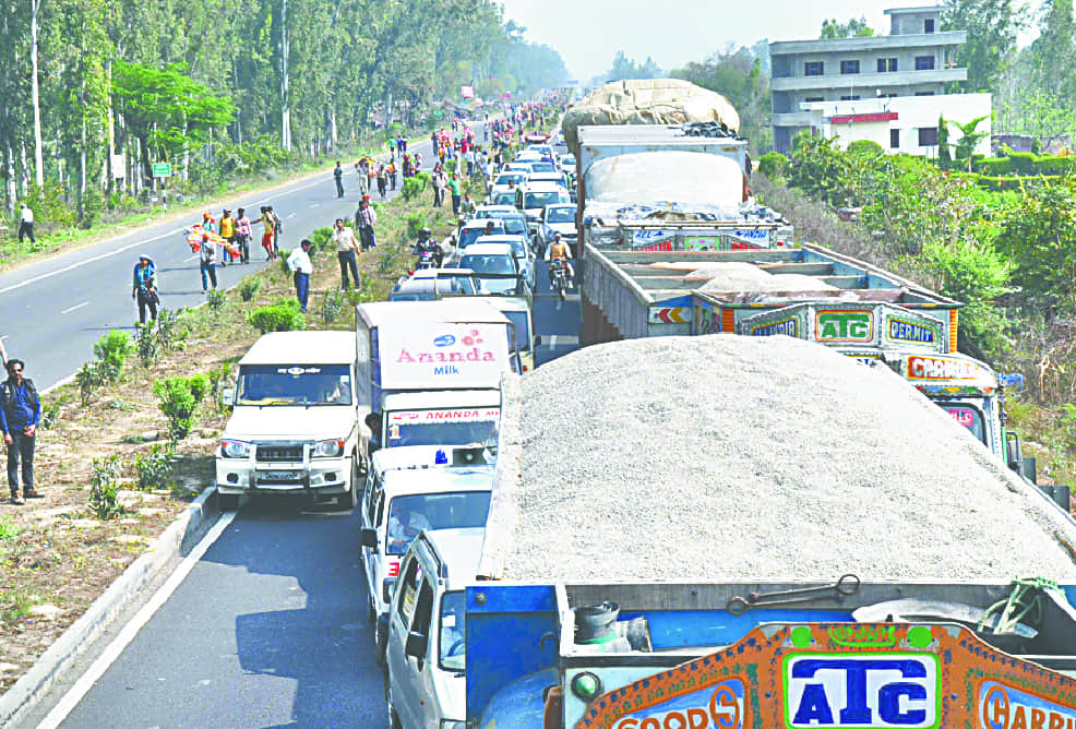 jam on national highway 24, 