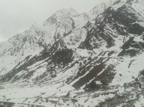 snowfall in kedarnath dham uttarakhand.