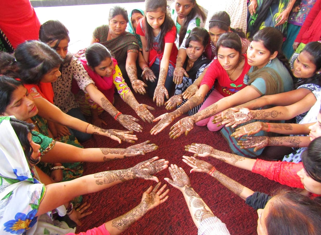 Marie won by Viswanathan mehndi competition