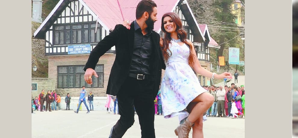 panjabi album shooting at ridge shimla.