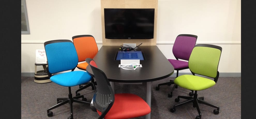 smartroom for ICDEOL students.