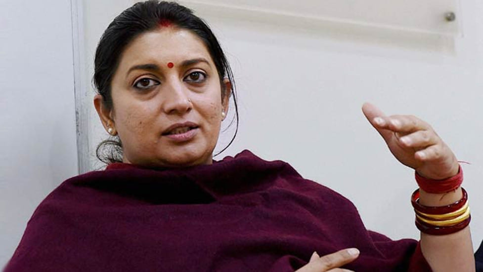 smriti irani road accident on express way