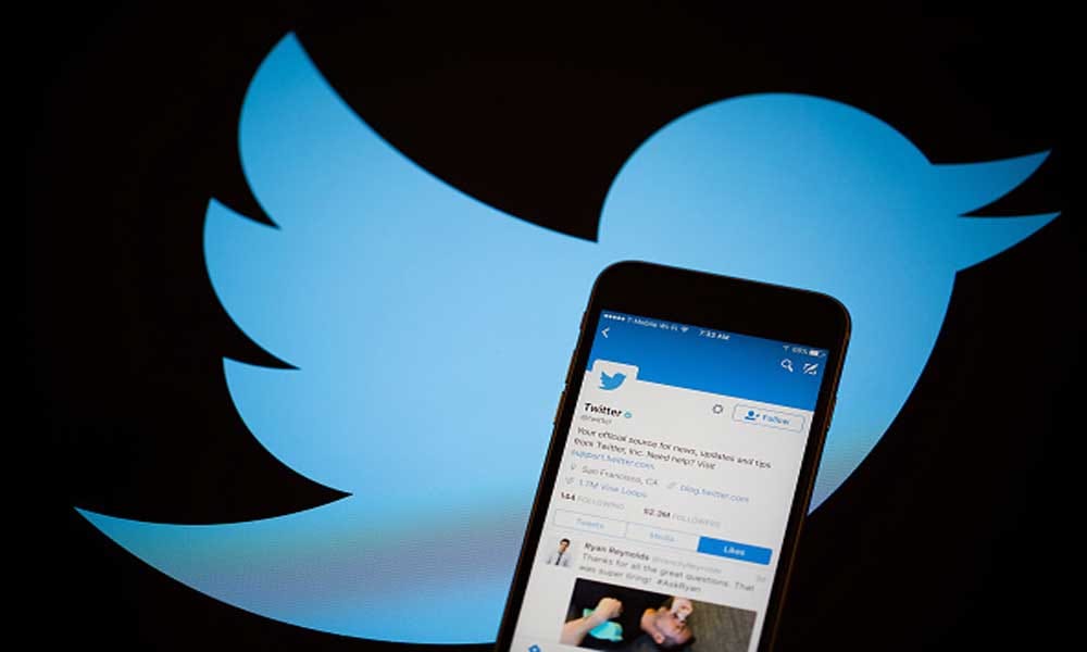 now register online complaint on up police twitter 