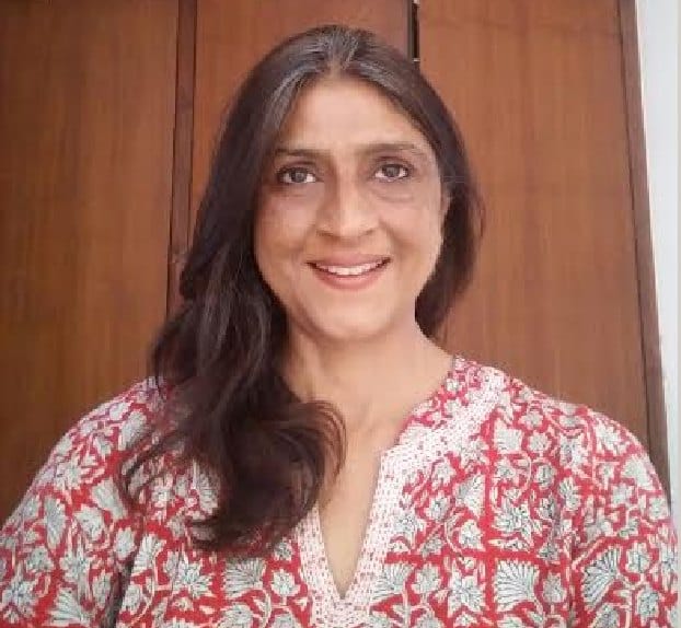 professor anuradha given new life and Recognise to poor students