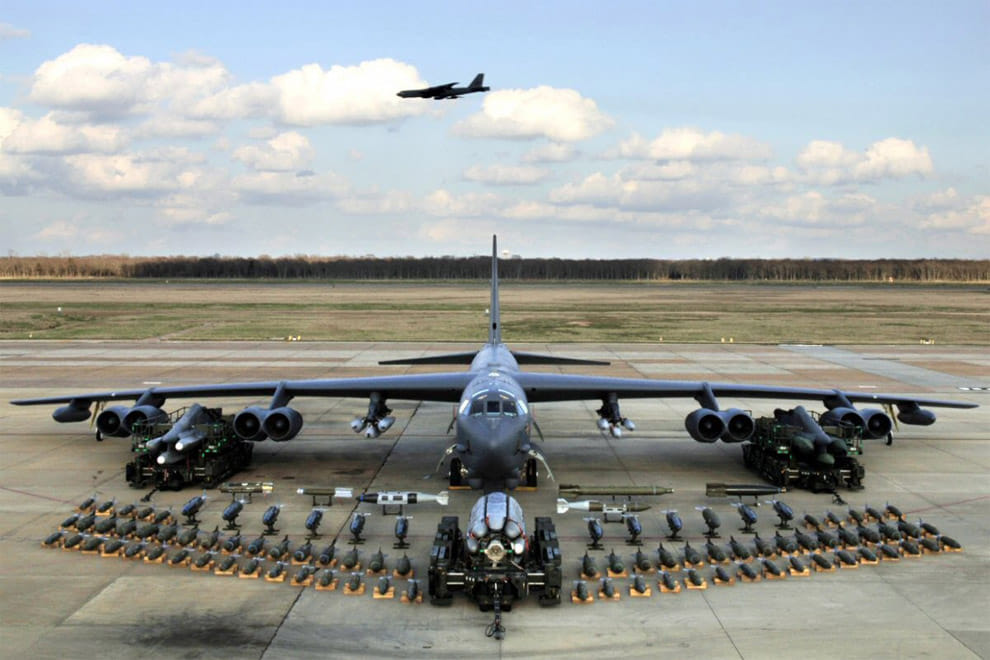 US to send nuclear-capable B-52 warplanes to bomb ISIS in Syria and Iraq