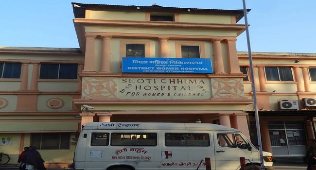 Doon hospital doctor together on holiday.