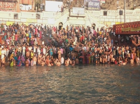 haridwar river bath on shivaratri.