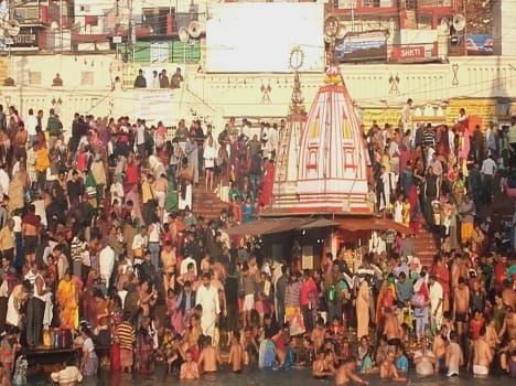 haridwar river bath on shivaratri.