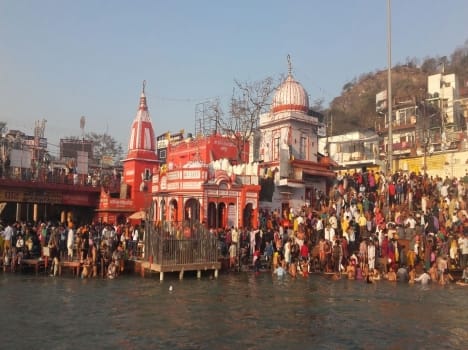 haridwar river bath on shivaratri.