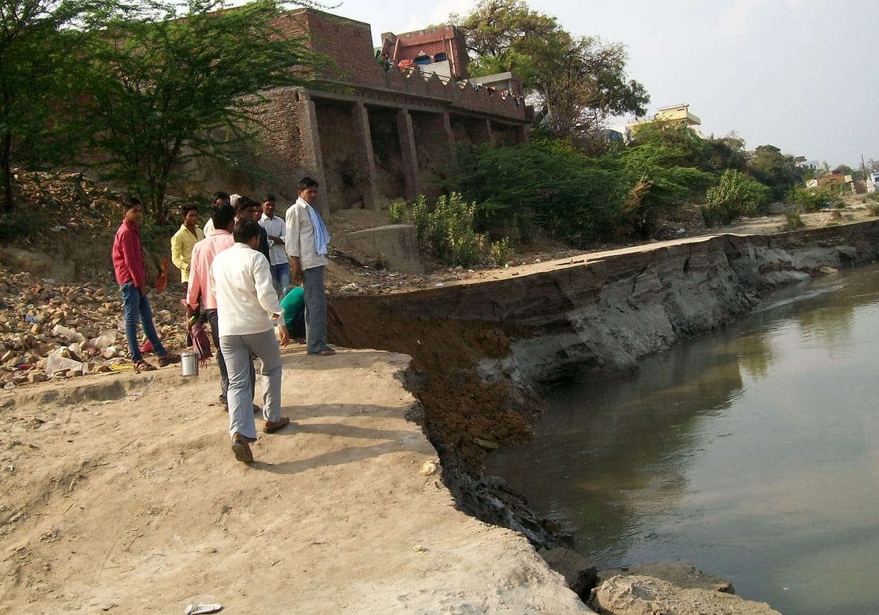4.37 crore saplings to prevent loading river 