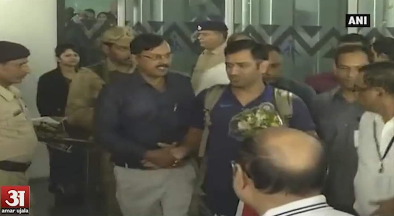  कोलकाता पहुंची टीम इंडिया