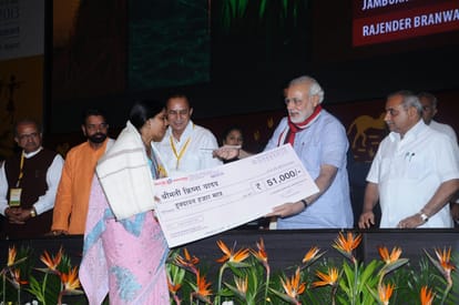 innovative ideas of krishna yadav made her field worker to a factory owner