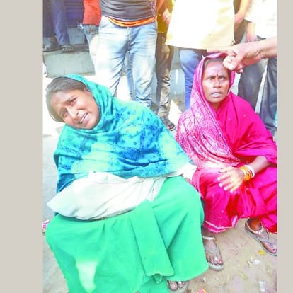 Police lathicharged at villagers.