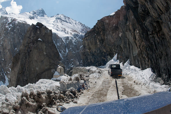 snow cleared on sgr-leh highway
