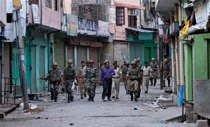 sahai committe give report of muzzafarnagar riots