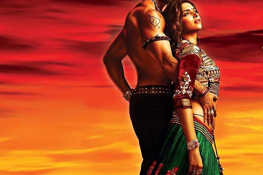 bollywood's most heavy costumes of all time 