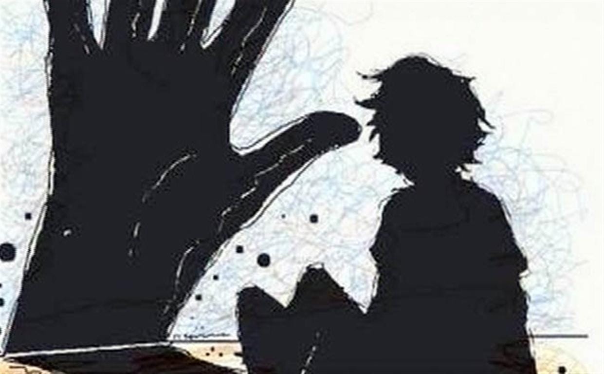 10 years imprisonment to man for Rape with daughter