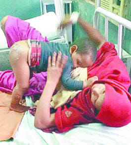 Woman & children burnt by village headman's husband