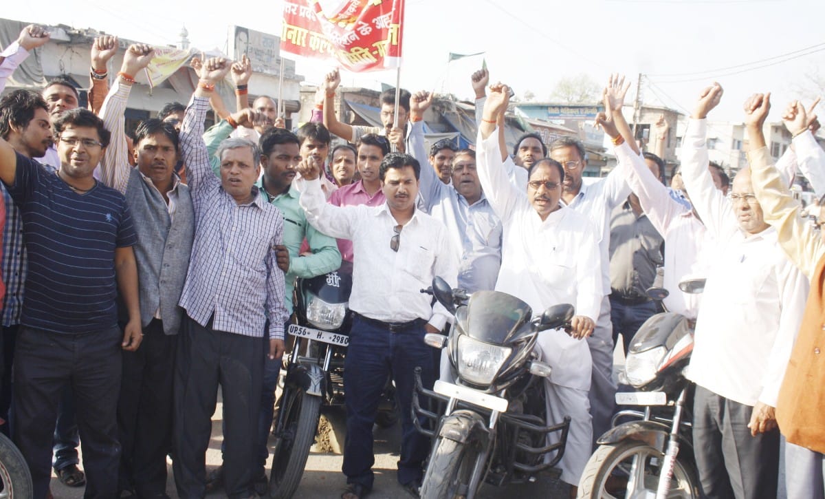 Traders warned the central government
