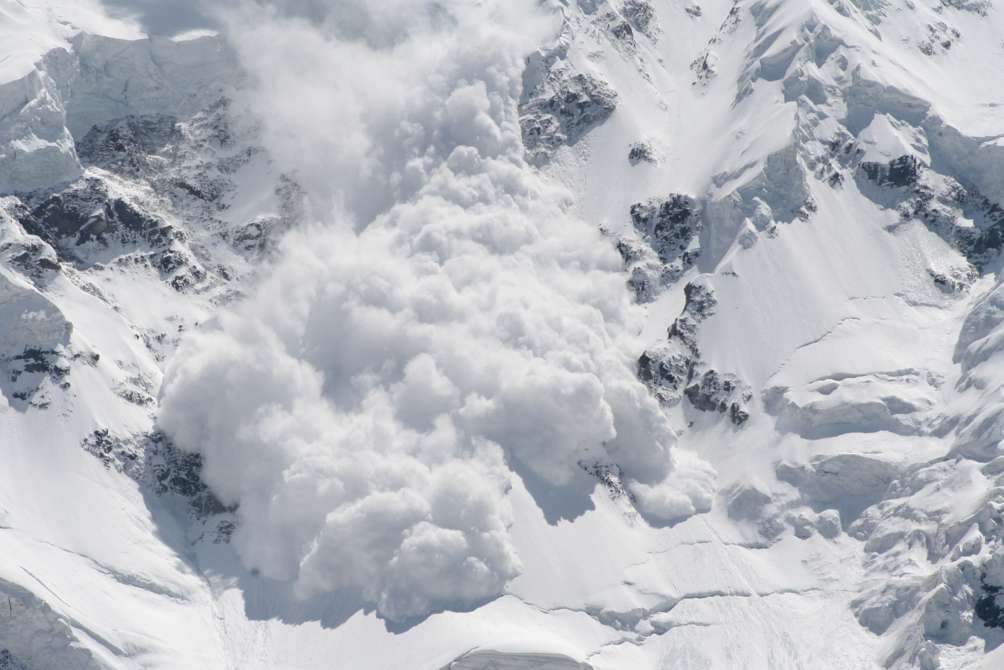 avalanche danger in four districts of himachal pradesh