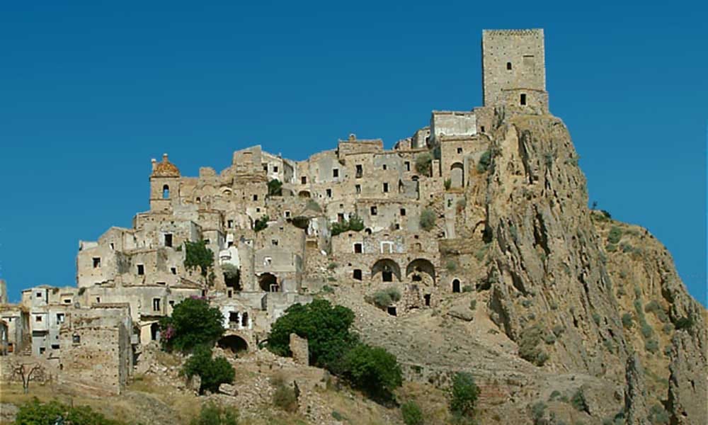 World's most haunted cities