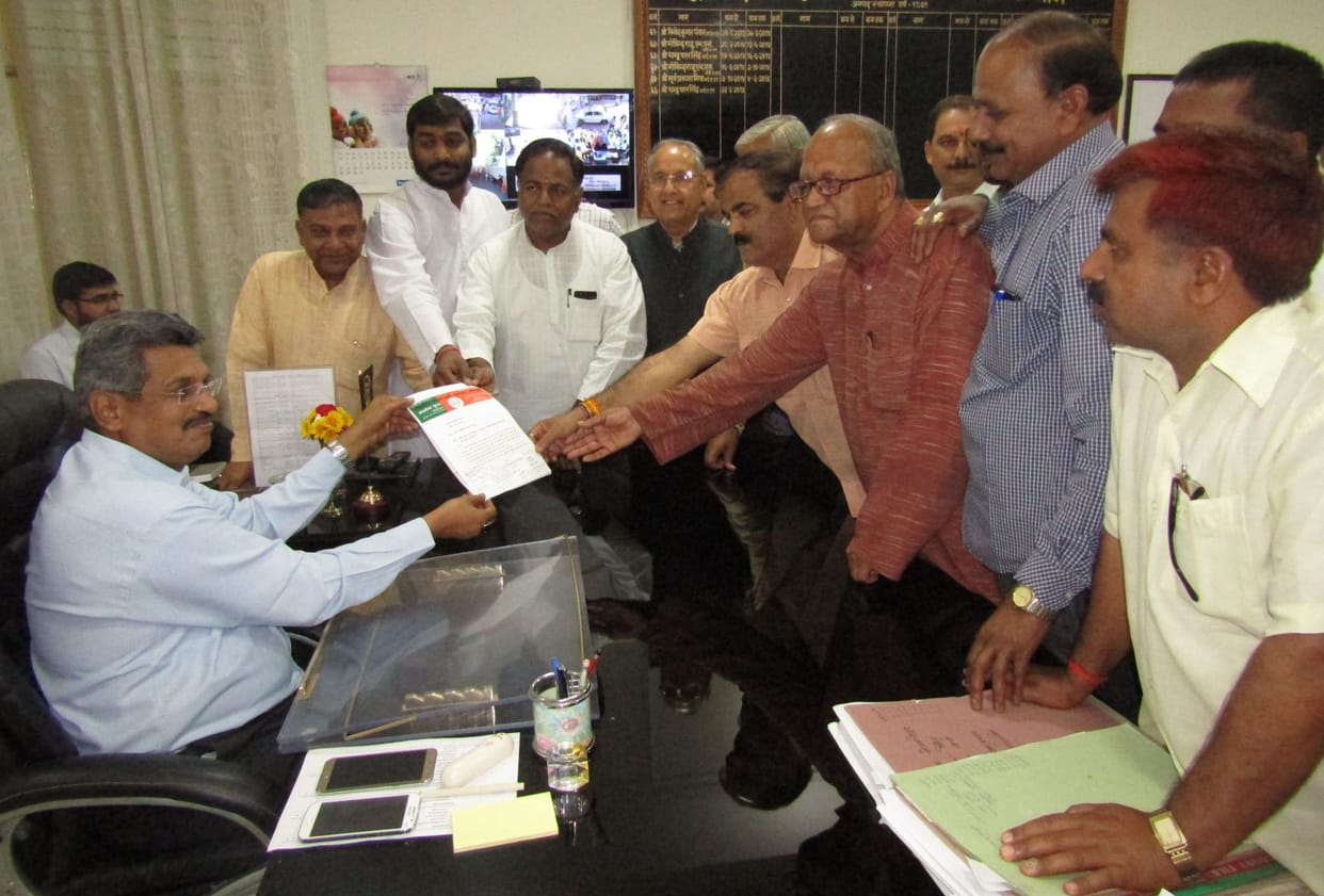 narnaul news, demand, district commissiner, memorandum