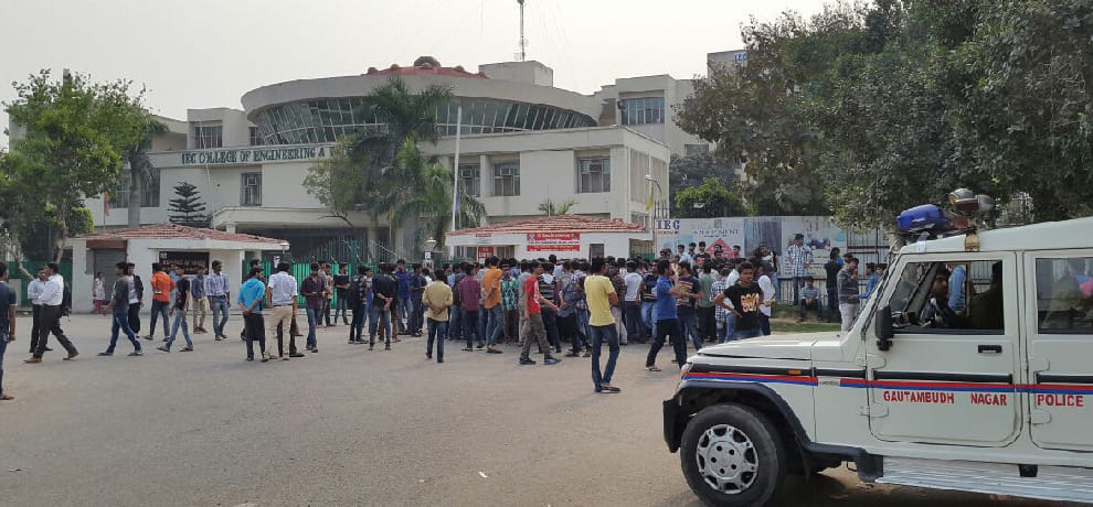 tried to rape in college Girls hostel, Hungama