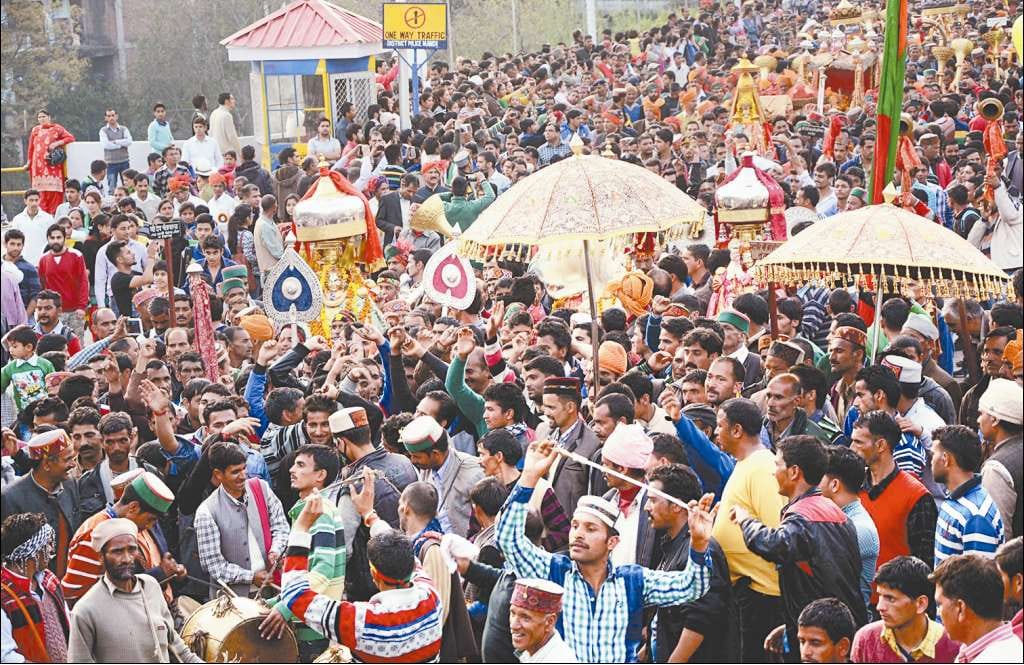 cm virbhadra singh in international shivratri festival mandi