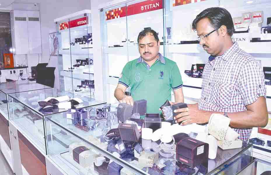 Theft of 2.2 million watches from Titan showrooms