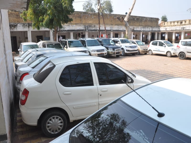 vehical thieves gang have been busted in mathura