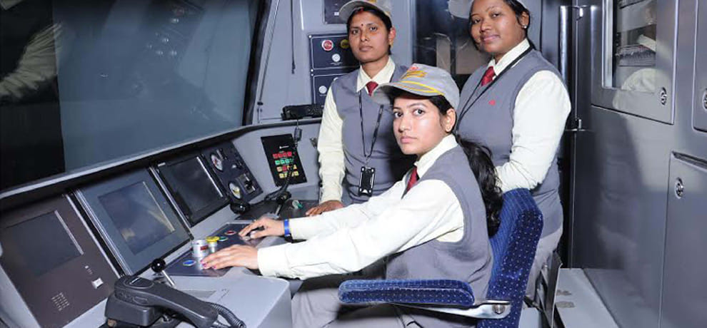 sarkari naukri Metro Recruitment in Maharashtra Metro salary up to 1.25 lakh