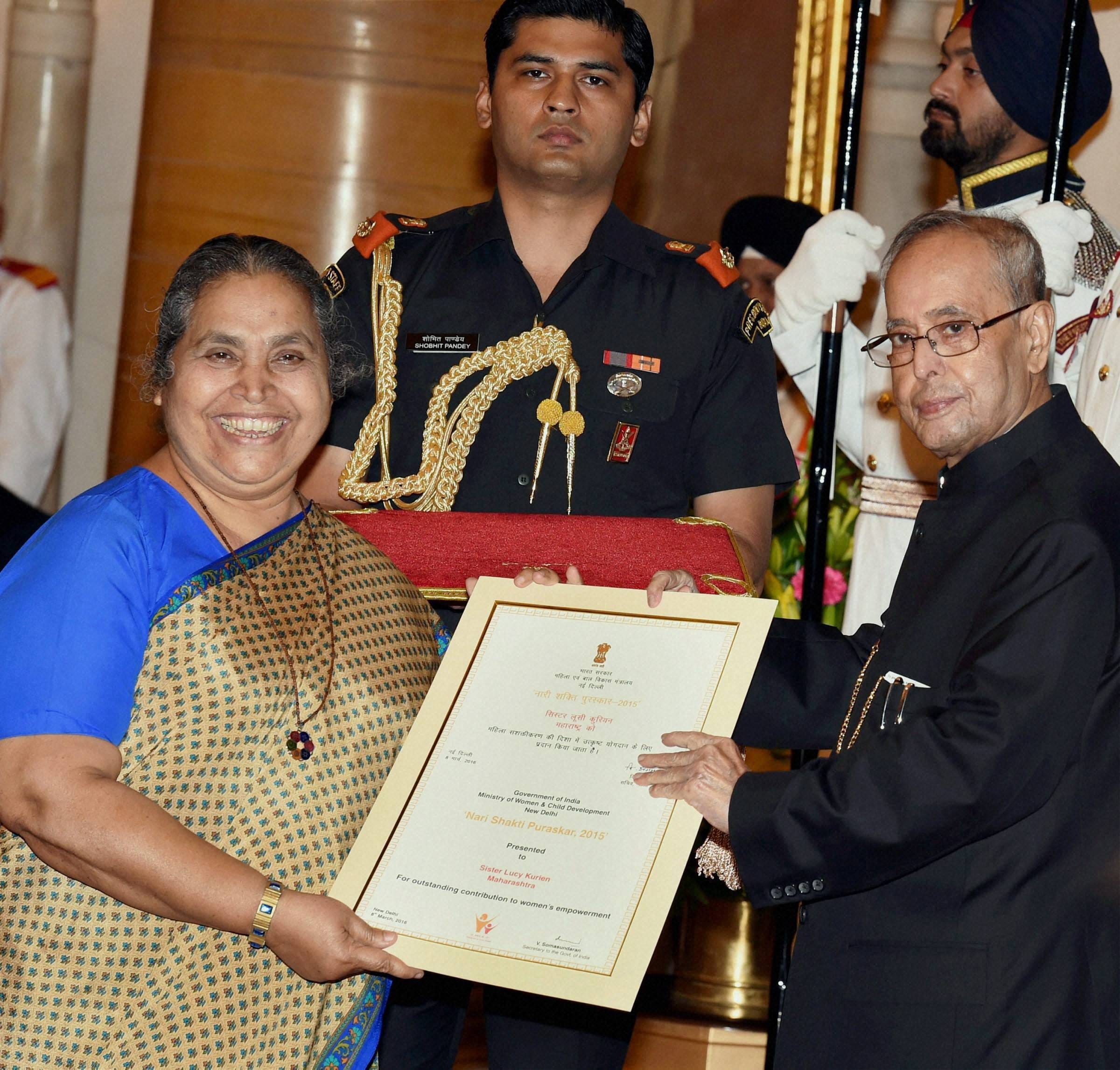 President Pranab Mukherjee honours Nari Shakti Puraskar 2015