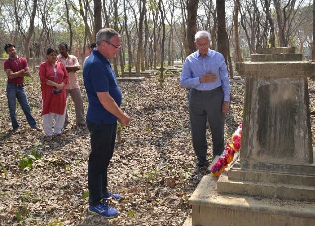 australian man found grandfather grave in sitapur after 118 years
