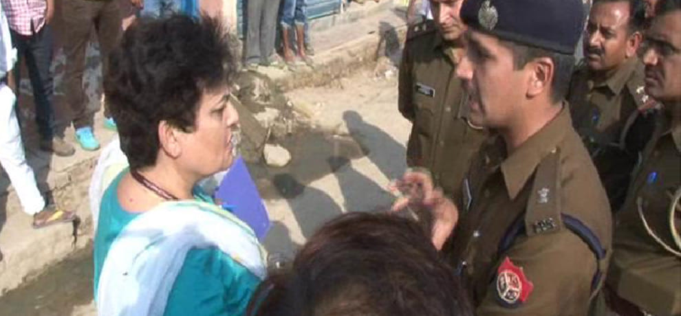 Seeing her dead body mother was insensible, she was burnt alive after rape