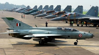 Training process of fighter pilot, IAF invests 13 crore on each pilot