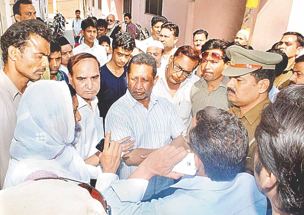 lady congress leader's brother get suiside