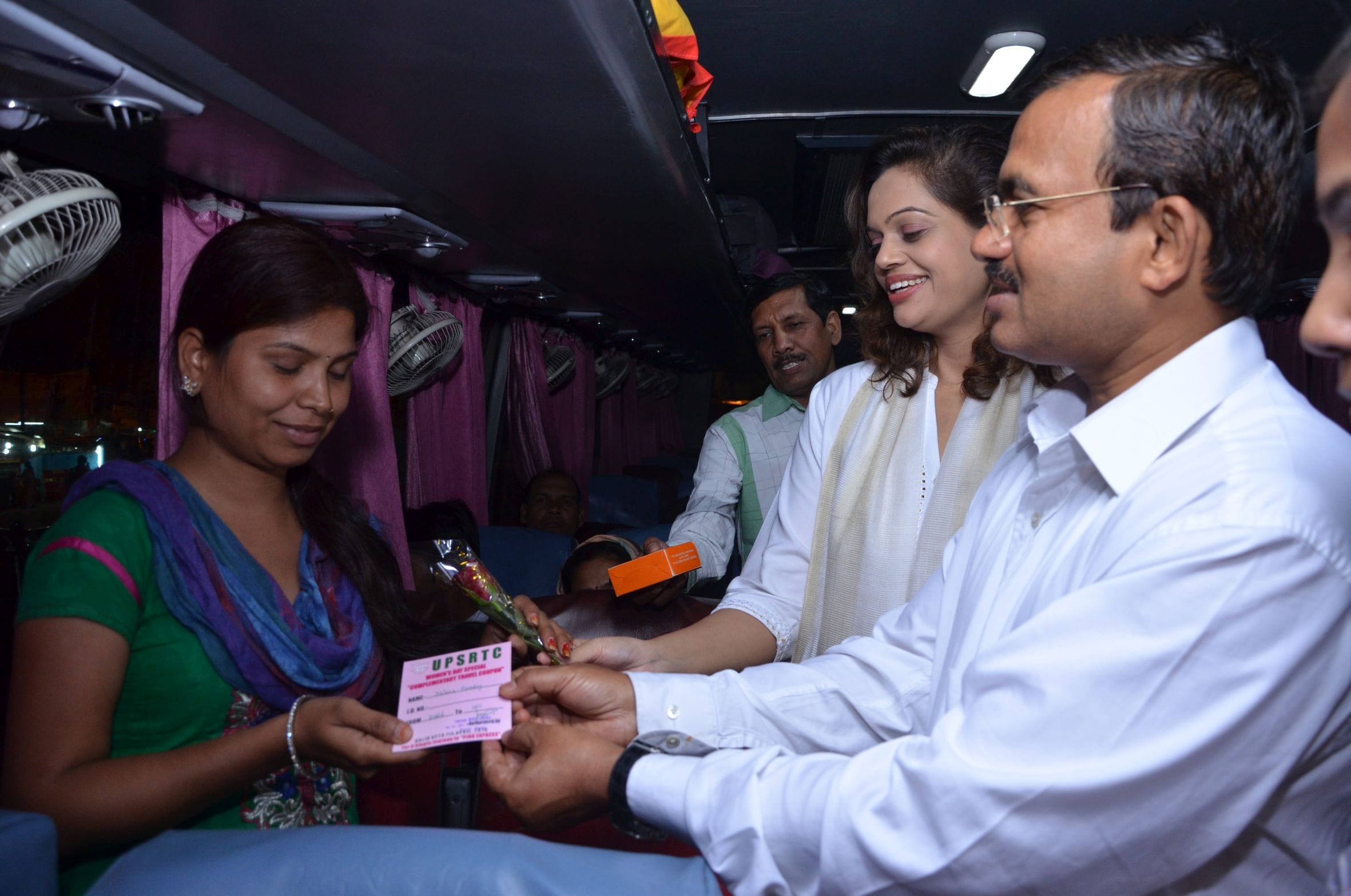 free city bus service starts for lko university students