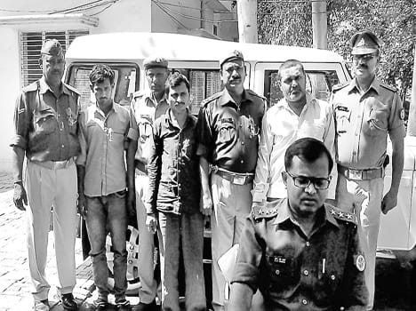 Friends of the murdered corpse was missing, three arrested