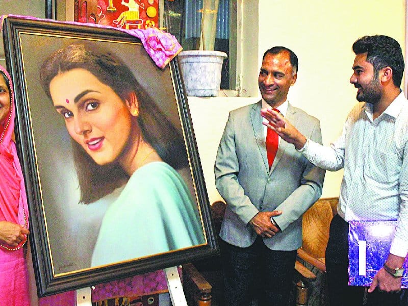 women's day, neerja bhanot, punjab kala bhawan, chandigarh advisor, chandigarh news