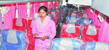 women can travel free in pink express from delhi to lucknow