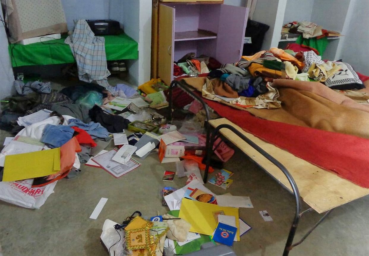 70 thousend robbed for collection agent from kushinagar