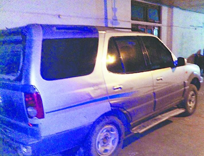 Timber smuggling luxury vehicles, Seas